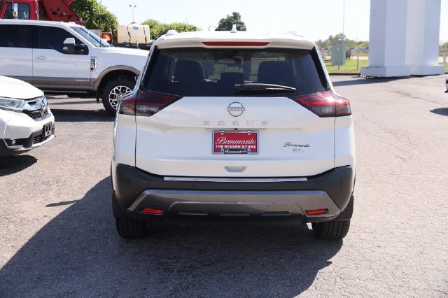 Used 2023 Nissan Rogue SL w/ SL Premium Package FWD image 7