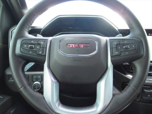 Used 2024 GMC Sierra 1500 SLT w/ SLT Premium Plus Package image 21