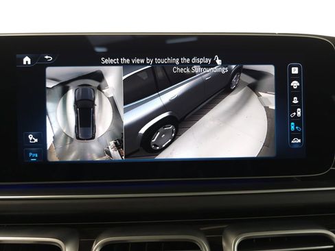 Used 2024 Mercedes-Benz Maybach GLS 600 4MATIC image 24
