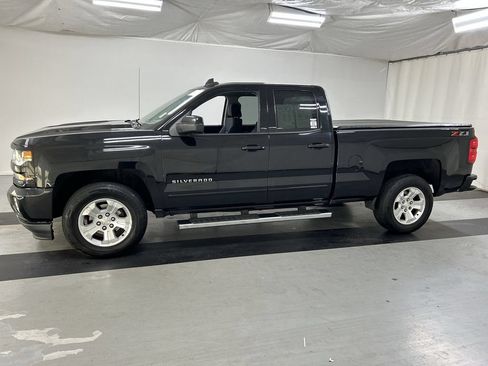 Used 2018 Chevrolet Silverado 1500 LT w/ All Star Edition AWD/4WD image 6