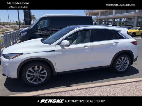 Used 2021 INFINITI QX50 Luxe FWD image 1