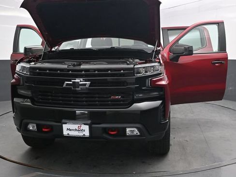 Used 2019 Chevrolet Silverado 1500 LT Trail Boss AWD/4WD image 39