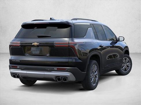 New 2026 Chevrolet Traverse LT image 5