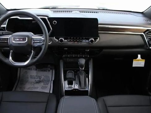 New 2026 GMC Canyon Elevation w/ Convenience Package image 31