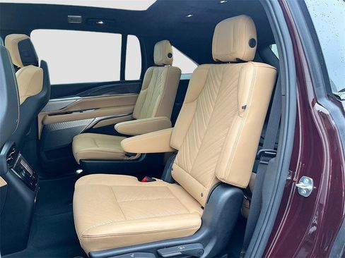 New 2025 Cadillac Escalade IQ Sport 2 w/ LPO, ONYX Package image 26