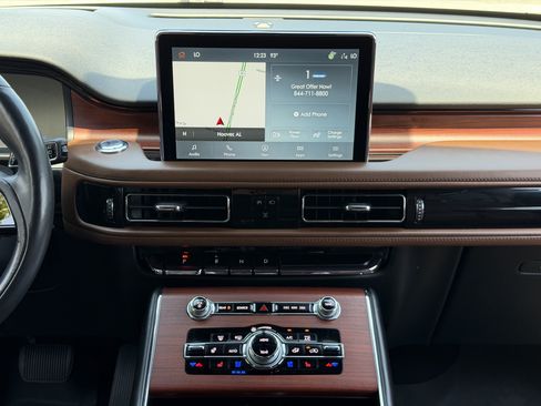 Used 2021 Lincoln Aviator Grand Touring w/ Equipment Group 302A AWD/4WD image 32