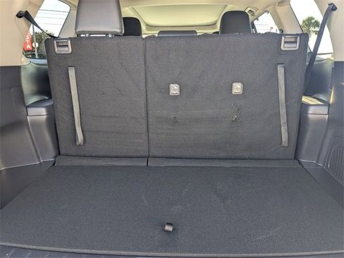 Certified 2025 Toyota Grand Highlander FWD image 28