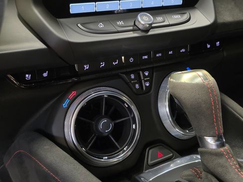 Used 2017 Chevrolet Camaro ZL1 RWD image 29