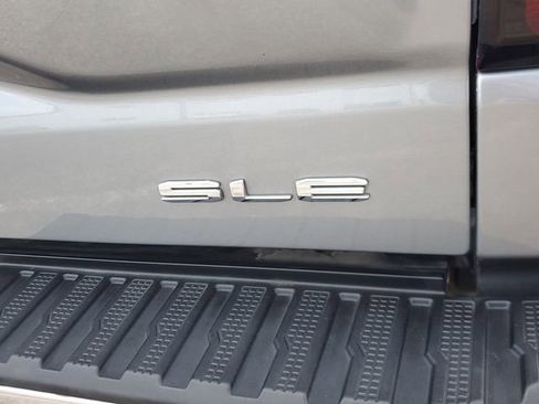 Used 2024 GMC Sierra 1500 SLE image 5