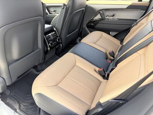 New 2026 Land Rover Range Rover Sport Dynamic SE AWD/4WD image 15