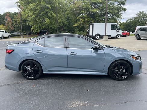 Used 2024 Nissan Sentra SR image 4