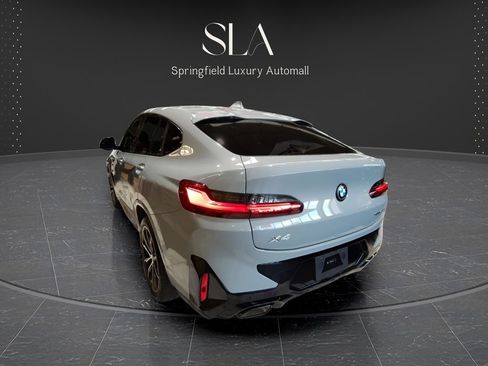 Used 2025 BMW X4 xDrive30i w/ Premium Package AWD/4WD image 5