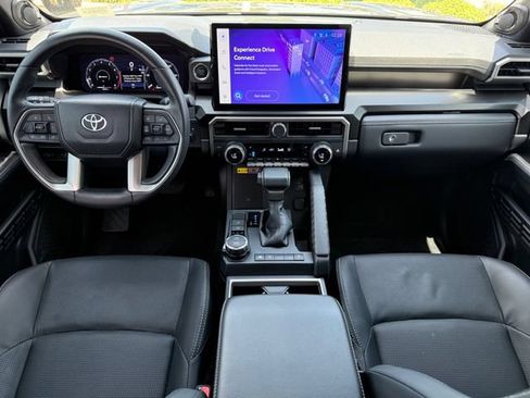 Used 2025 Toyota 4Runner Limited AWD/4WD image 25