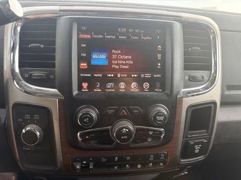 Used 2016 RAM 2500 Laramie w/ Convenience Group AWD/4WD image 7