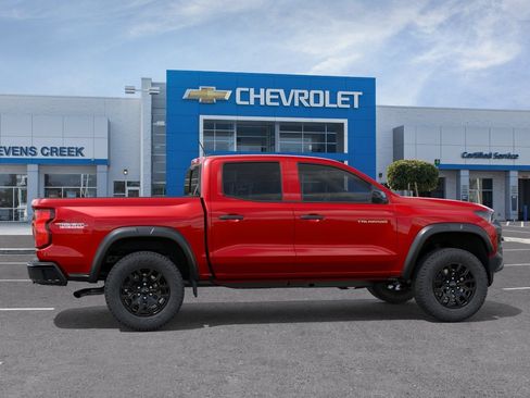 New 2026 Chevrolet Colorado Trail Boss AWD/4WD image 3