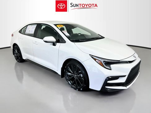 Used 2026 Toyota Corolla SE w/ SE Package FWD image 1