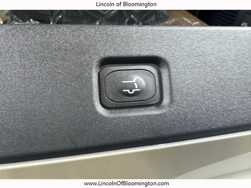 New 2026 Lincoln Navigator L Reserve AWD/4WD image 29