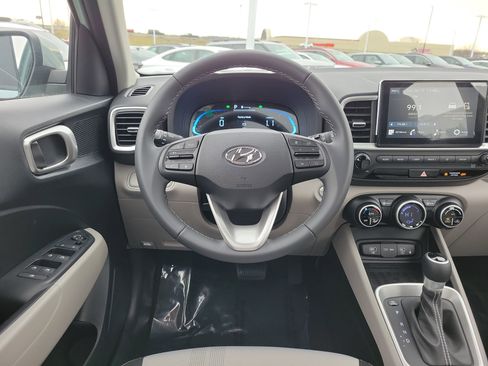 New 2026 Hyundai Venue SEL image 8