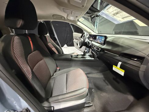 New 2026 Nissan Sentra SR w/ Floor Mat Package image 19
