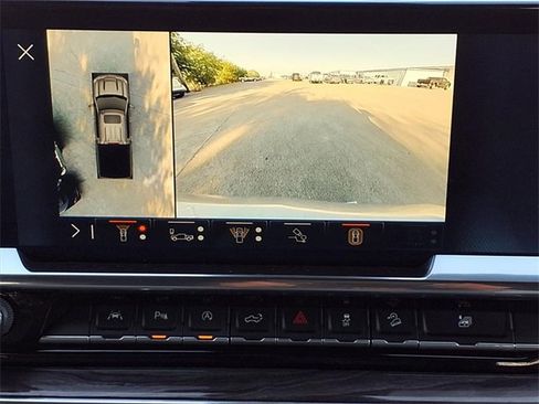 Used 2024 Chevrolet Silverado 1500 LTZ image 12