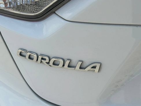 Used 2024 Toyota Corolla LE FWD image 12