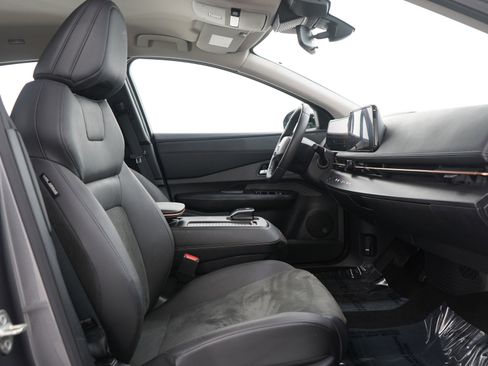 Used 2023 Nissan Ariya ENGAGE e-4ORCE image 12