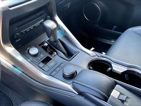 Used 2015 Lexus NX 200t FWD image 18