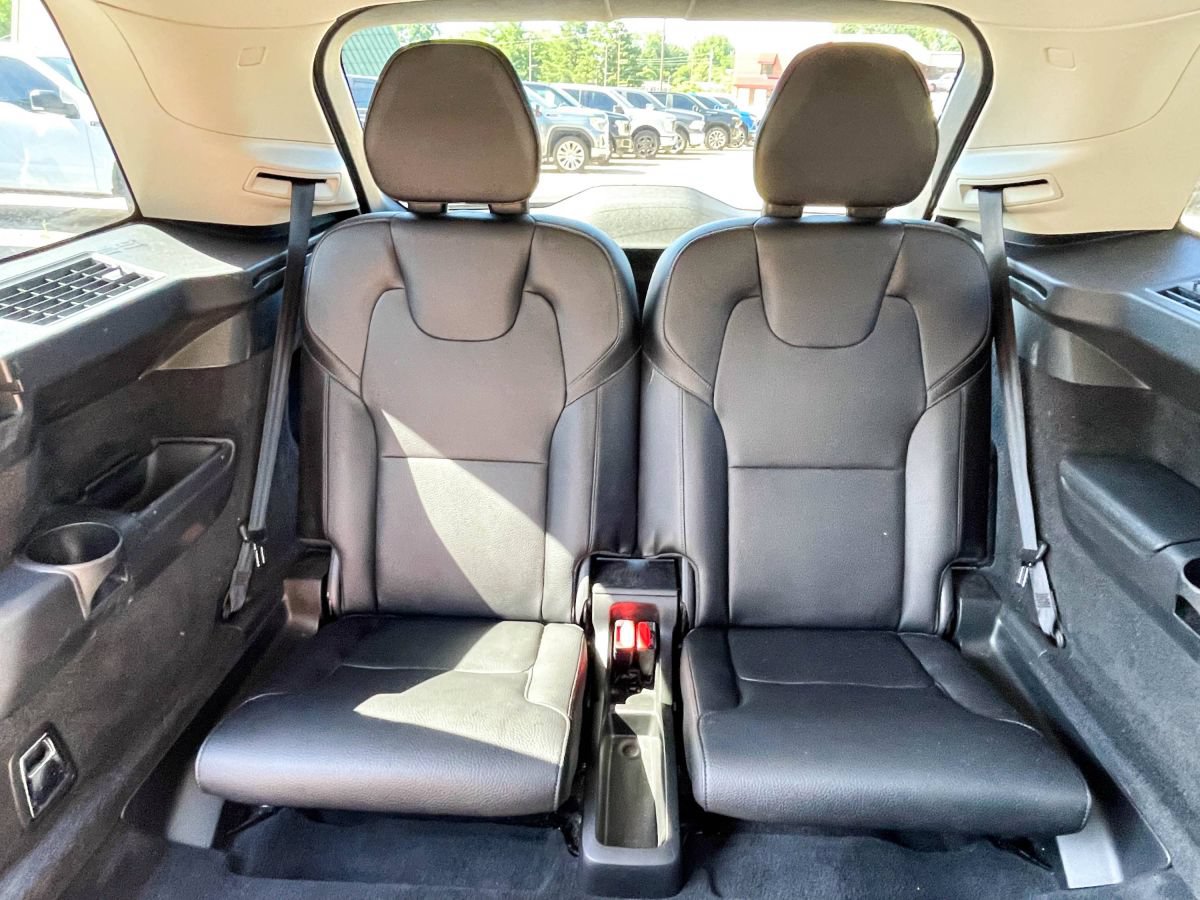 Used 2019 Volvo XC90 T6 Momentum w/ Advanced Package AWD/4WD image 14