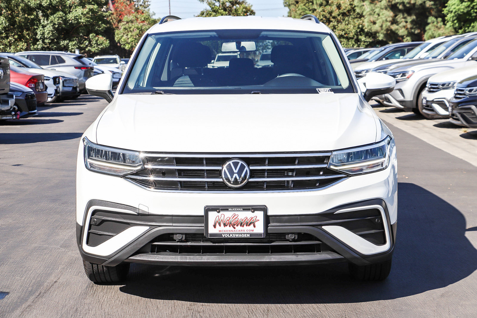 Used 2022 Volkswagen Tiguan S FWD image 2