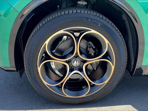 New 2025 Alfa Romeo Stelvio Sprint image 12