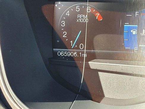 Used 2018 Ford Fusion SE w/ Fusion SE Technology Package image 29