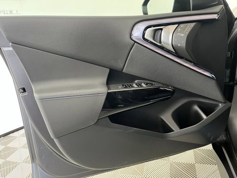 Used 2026 BMW X3 xDrive30 w/ M Sport Package image 10