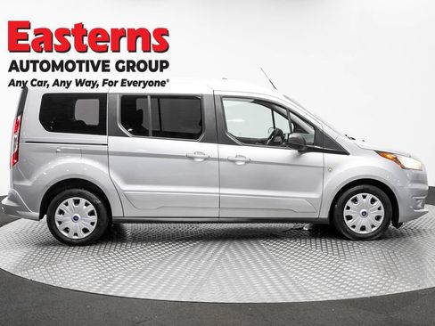 Used 2021 Ford Transit Connect XLT FWD image 4