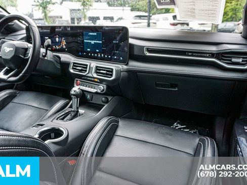 Used 2025 Ford Mustang Premium RWD image 23
