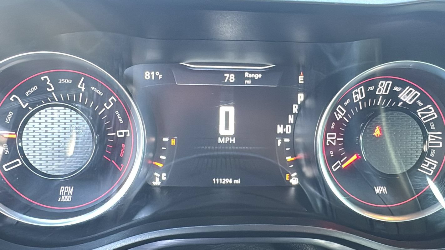 Used 2017 Dodge Challenger SXT RWD image 19