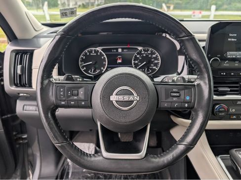 Used 2022 Nissan Pathfinder SL w/ SL Premium Package AWD/4WD image 23