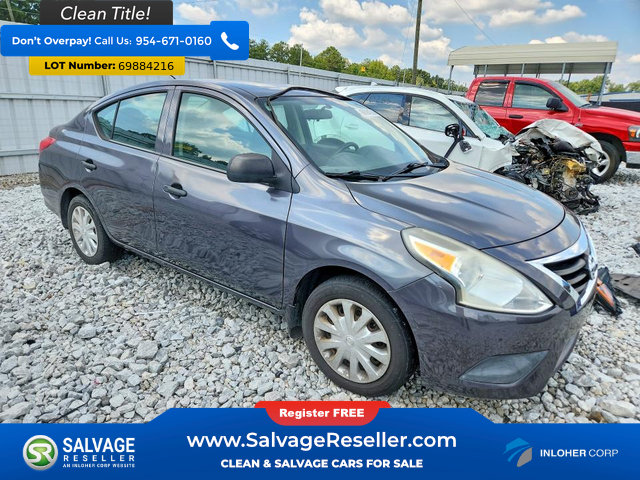 Used 2015 Nissan Versa S FWD image 5