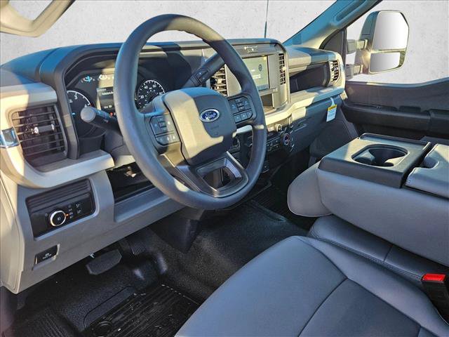 New 2026 Ford F550 2WD Regular Cab Super Duty image 3