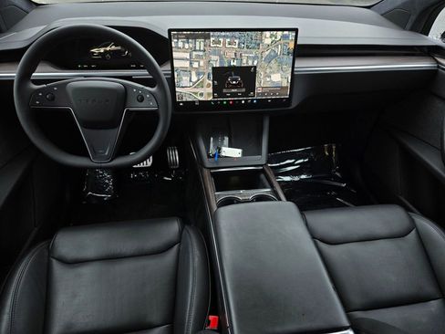 Used 2023 Tesla Model X AWD/4WD image 16