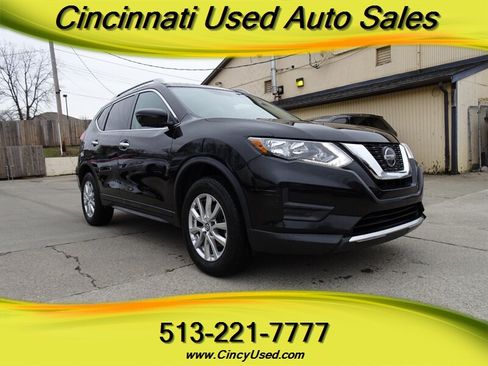 Used 2018 Nissan Rogue SV w/ Sun & Sound Touring Package AWD/4WD image 1
