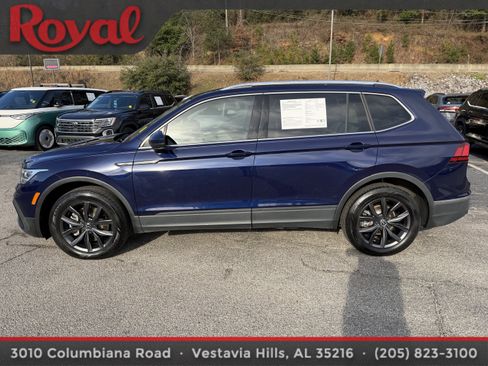 Certified 2023 Volkswagen Tiguan SE image 8
