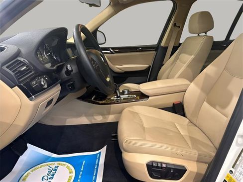 Used 2016 BMW X3 xDrive28i AWD/4WD image 9