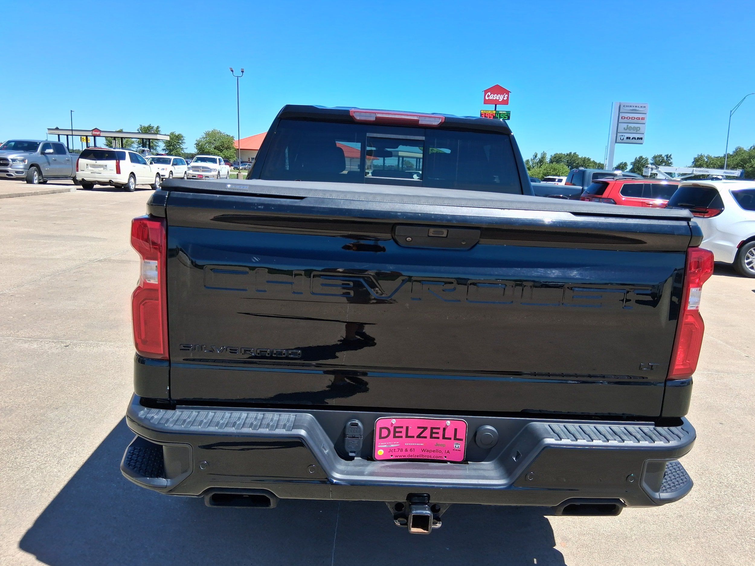 Used 2021 Chevrolet Silverado 1500 LT Trail Boss w/ Convenience Package II AWD/4WD image 7