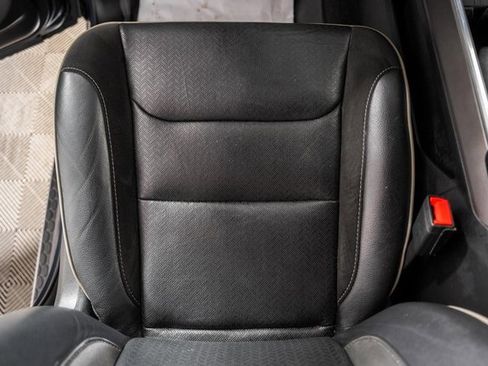 Used 2021 RAM 1500 Laramie w/ Sport Appearance Package image 38