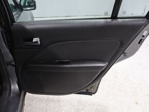 Used 2011 Ford Fusion SE image 21