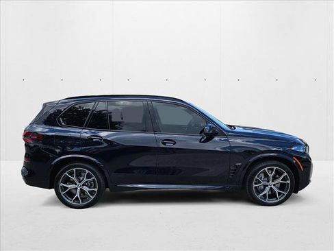 Used 2026 BMW X5 xDrive50e w/ M Sport Package image 4