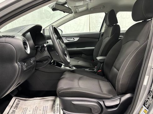 Used 2024 Kia Forte LXS FWD image 14