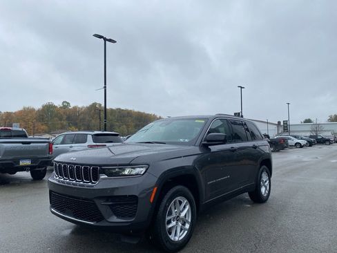 New 2025 Jeep Grand Cherokee Laredo X w/ Luxury Tech Group I image 5