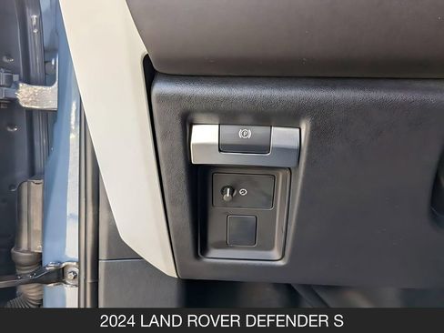 Used 2024 Land Rover Defender 110 S AWD/4WD image 21
