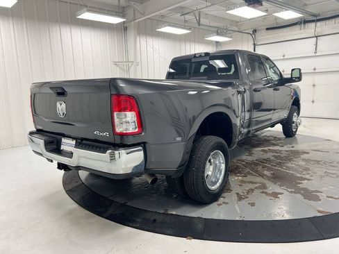 Used 2024 RAM 3500 Tradesman w/ Chrome Appearance Group AWD/4WD image 3